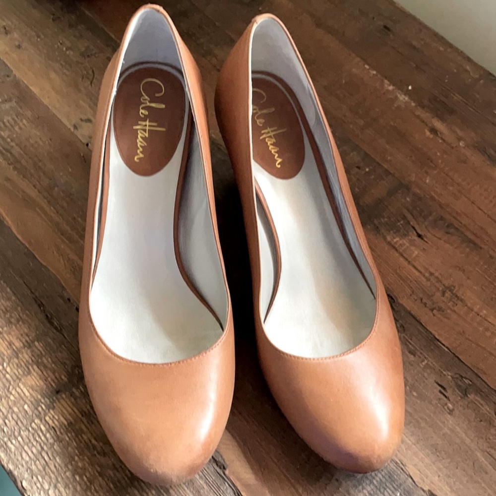 Cole Haan wedge pump shoes